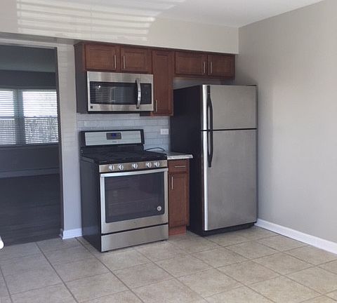 4th image of 13 N Whispering Hills Dr APT A