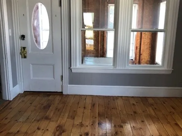 53 Pool St APT 101, Biddeford, ME 04005