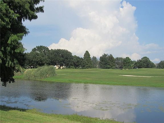 3rd image of 25 Cypress Point Ln