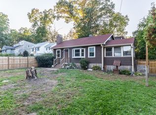 31 Leigh Rd, South Hamilton, MA 01982