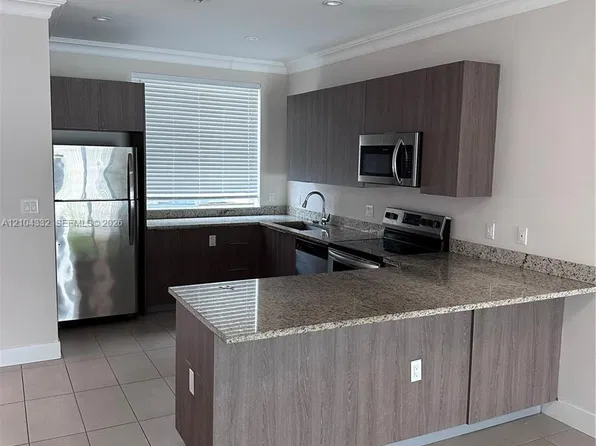 517 NE 121st St #517, Miami, FL 33161