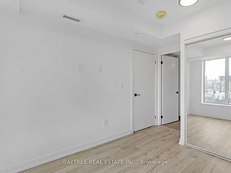 2 Augusta Ave #908 — Photo 10