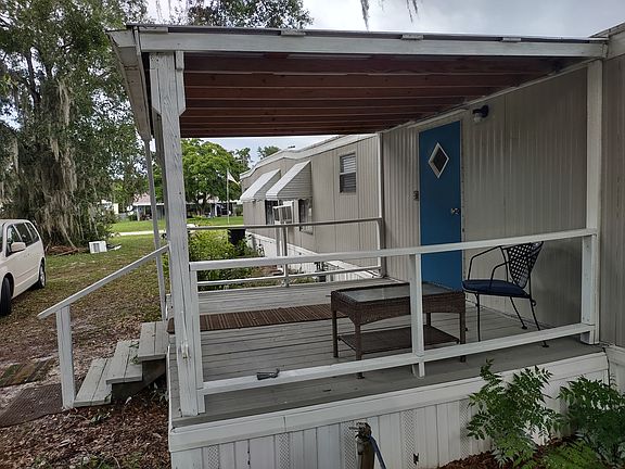 2nd image of 115 Crestbreeze Mnr