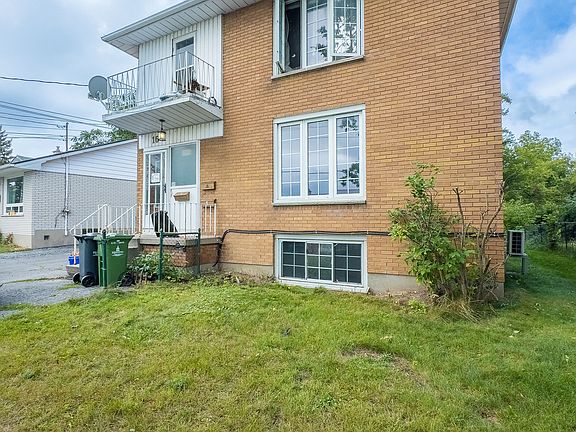 2nd image of 16 Daly St