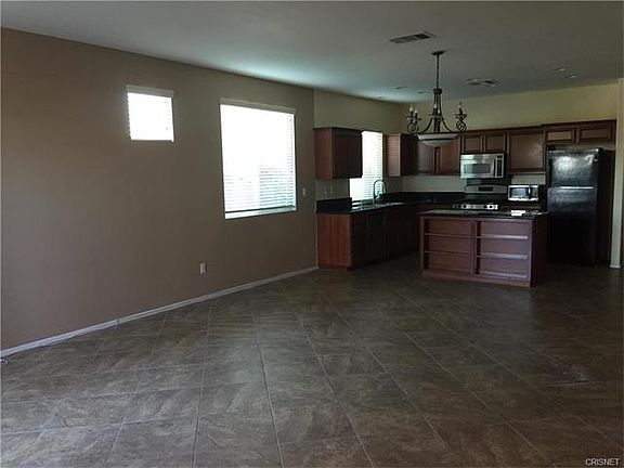 5th image of 21125 Avenida De Sonrisa