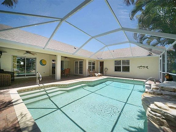 2nd image of 3806 SW 5th Ave