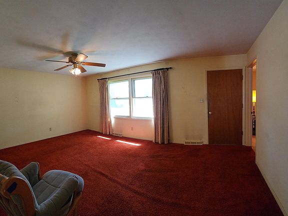 5th image of 625 N Clauson Ct