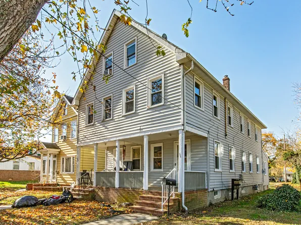 35 8th St, Salem, NJ 08079