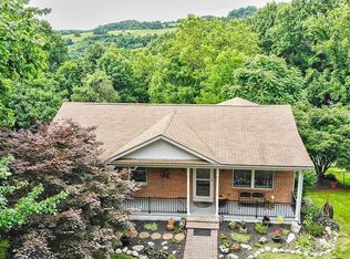 227 Robin Ln, Front Royal, VA 22630