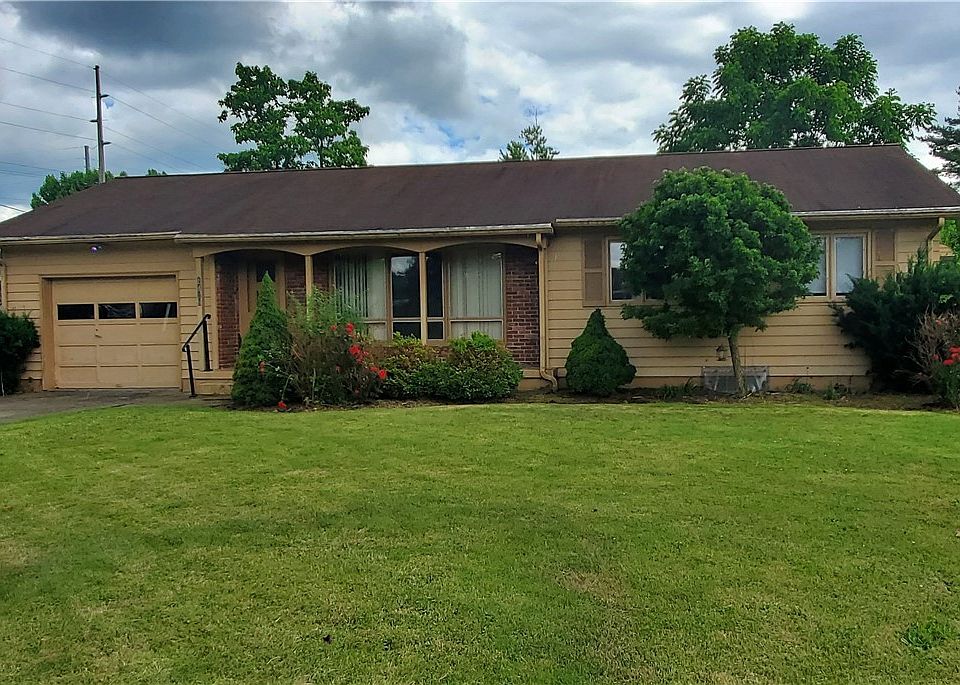 1st image of 2413 Eastmoor Dr