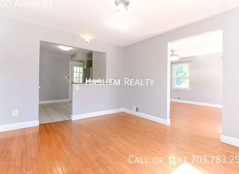 2600 Arvin St — Photo 5