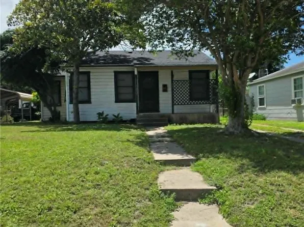 1237 Golla Dr, Corpus Christi, TX 78407