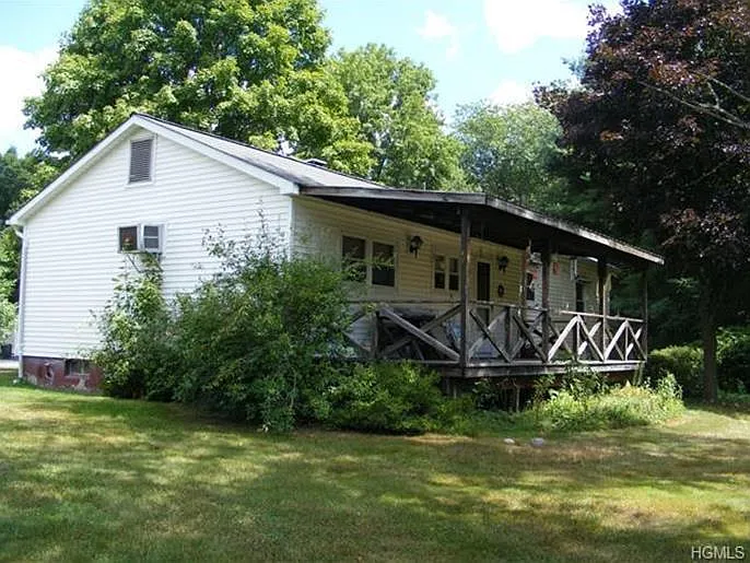 Back/west side view