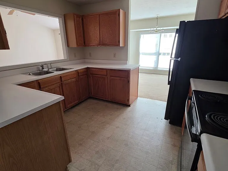6605 Omni Ct — Photo 16