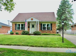 5927 Suzanne Dr, Toledo, OH 43612
