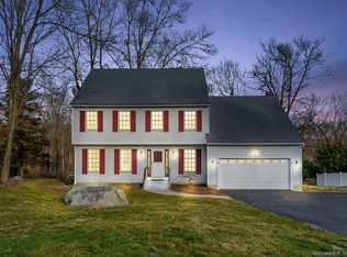 310 Stonefence Rd, Naugatuck, CT 06770