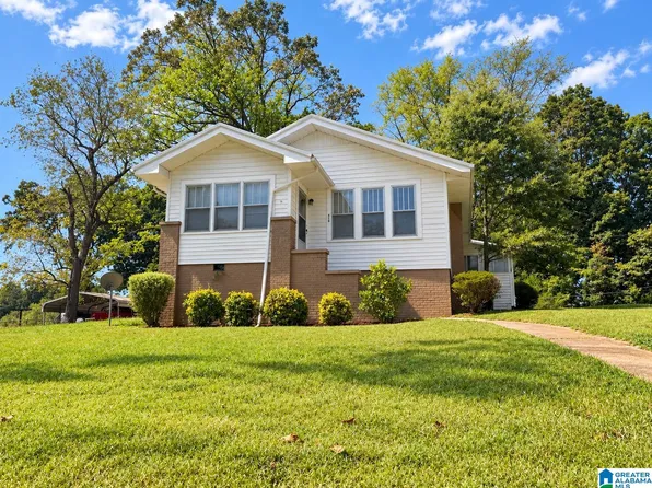 118 Highland Dr, Bessemer, AL 35023
