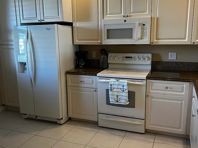 4 Harbour Isle Dr E — Photo 14