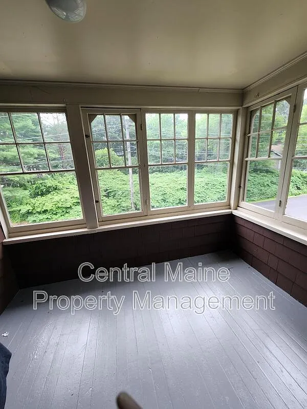 2 bed, 1.0 bath, $1,650 — Photo 4