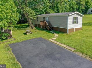 103 Washington St, Douglassville, PA 19518