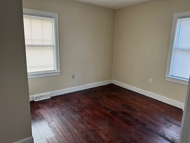224 Elmwood Dr — Photo 9