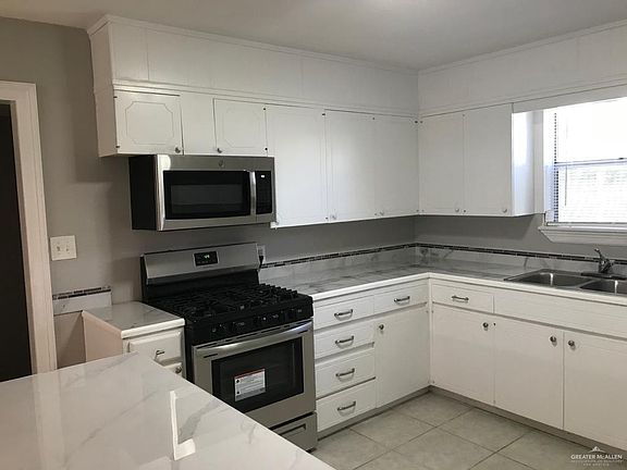 4th image of 1108 N 24th 1/2 St