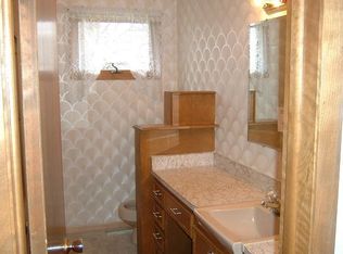 1527 Hill Ave, Grafton, ND 58237