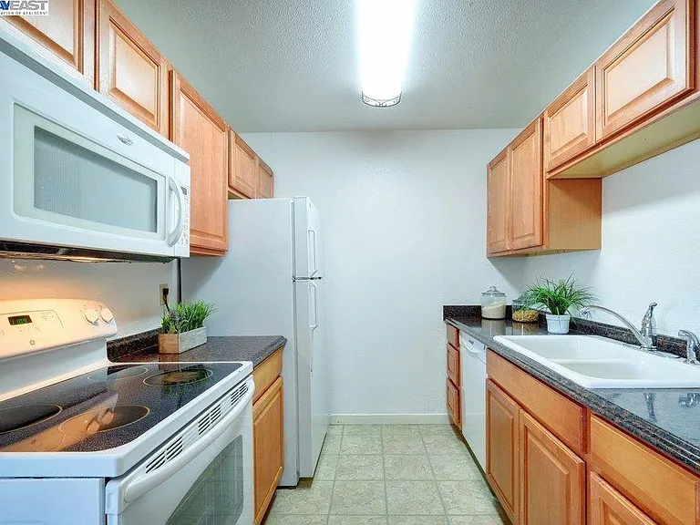 25000 Copa Del Oro Dr #201 — Photo 25