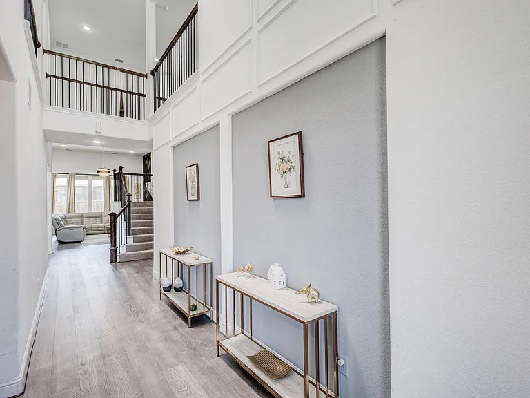 7597 Sanctuary Dr — Photo 8