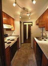4th image of 15627 NE 18th St