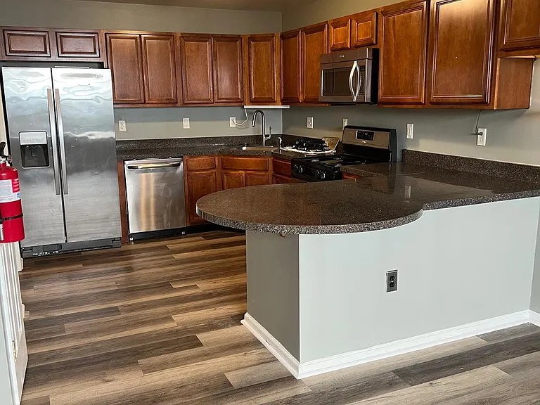13 Topeka Ct — Photo 11