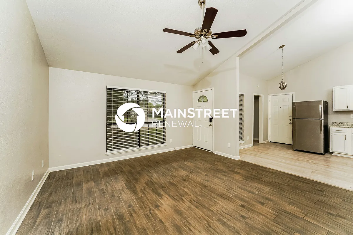 Living Room - 4248 Driscoll Dr