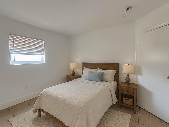 3rd image of 715 NW 15th Ter APT 1