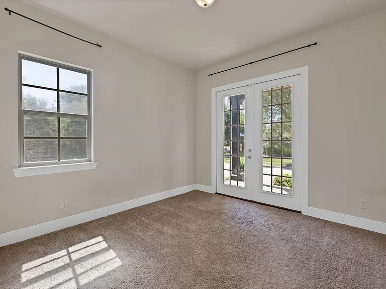 2600 Fairhill Ln — Photo 27