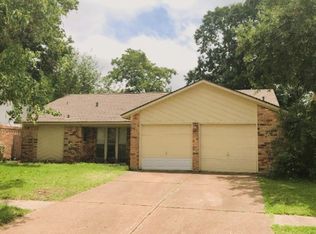 5631 Greenhill Forest Dr, Houston, TX 77088