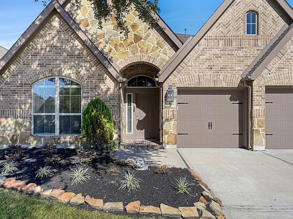 2nd image of 13933 Naples Park Court