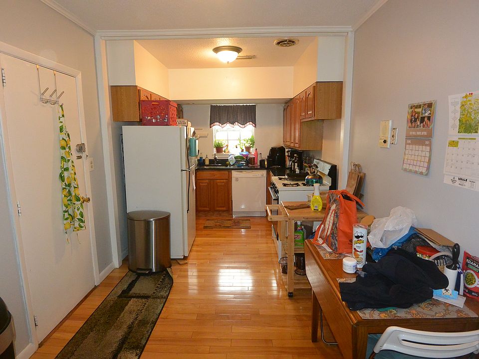 1st image of 178 Lake Shore Rd