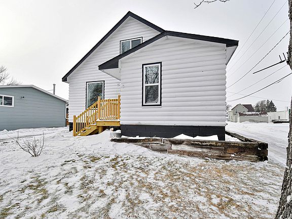 3rd image of 213 2nd St S