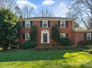 112 Sardis View Rd, Charlotte, NC 28211