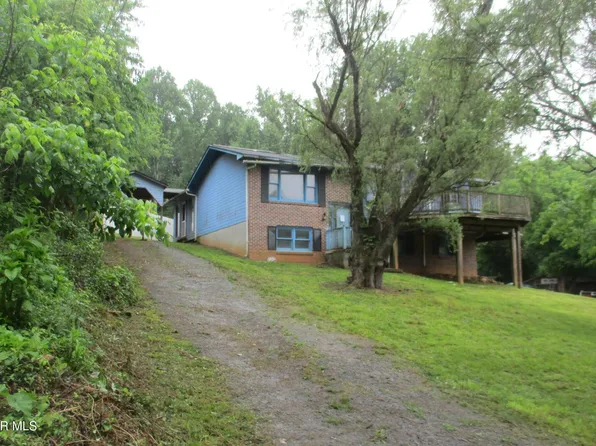371 Jonesboro Dr, Bluff City, TN 37618