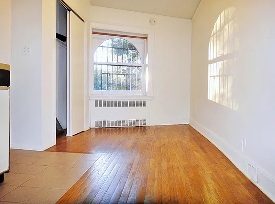 Rented by Balass Ralph, LREB | media 19