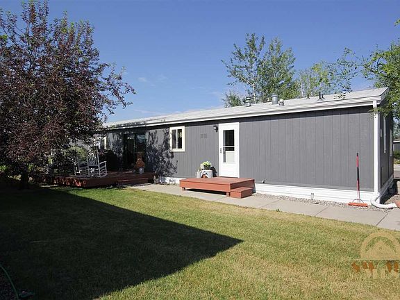 2nd image of 2748 Olivine St