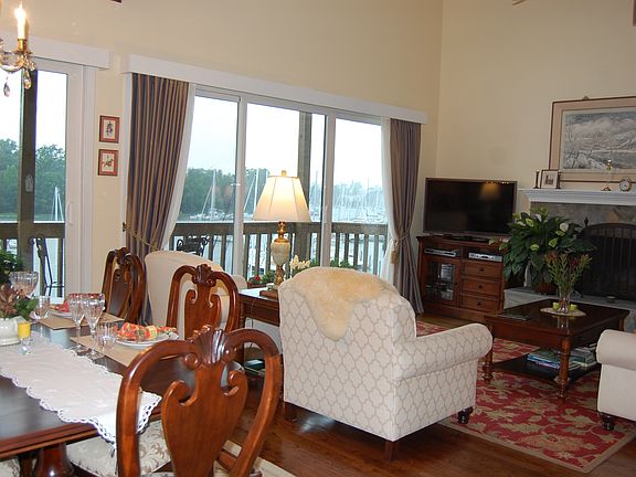 5th image of 7428 Bluff Ln #C3