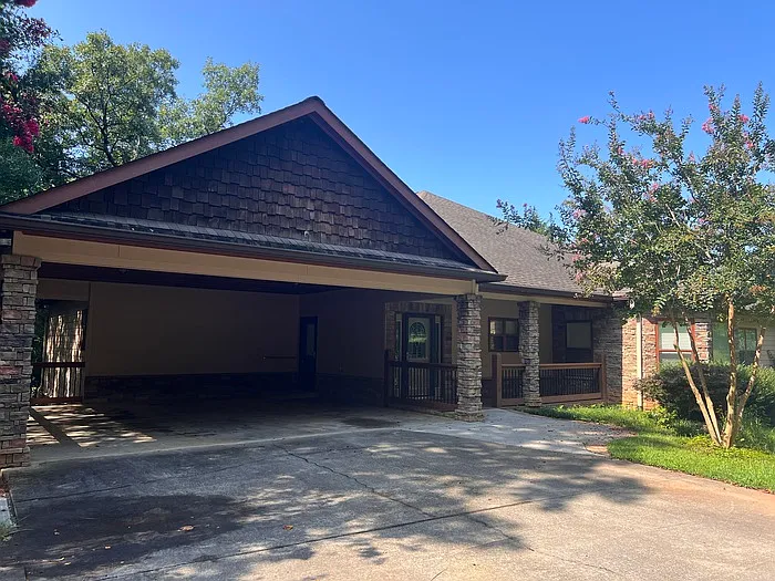 7505 Whitmire Rd — Photo 2
