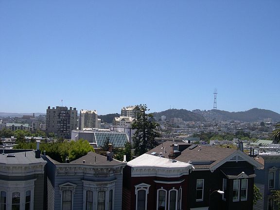2nd image of 2102 Bush St #5