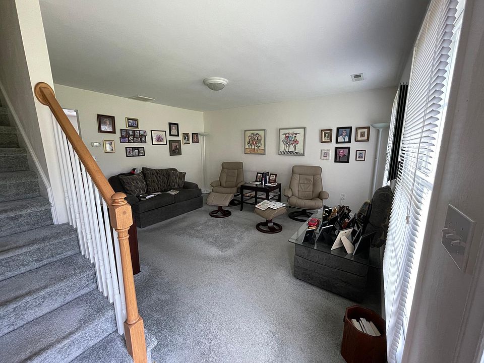 1st image of 5516 Crestwood Dr #1