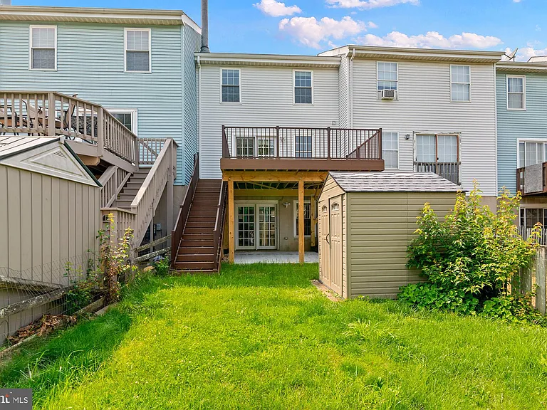 26 Wessex Ct — Photo 34