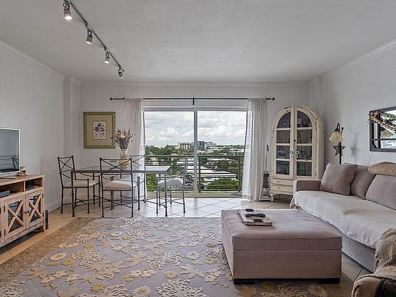 5th image of 2900 NE 30th Street #8F