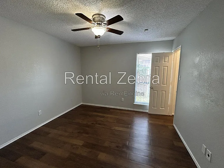 2024 Emerald Oaks — Photo 9