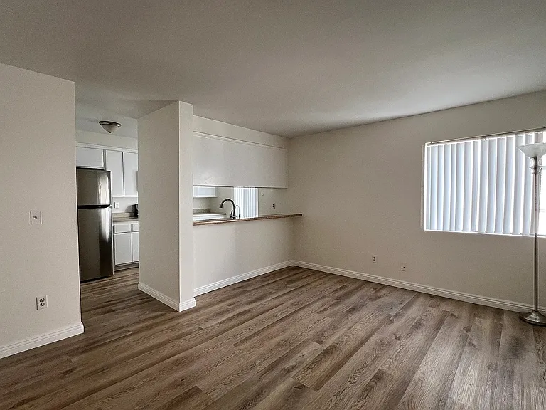 598 W Huntington Dr #K — Photo 20